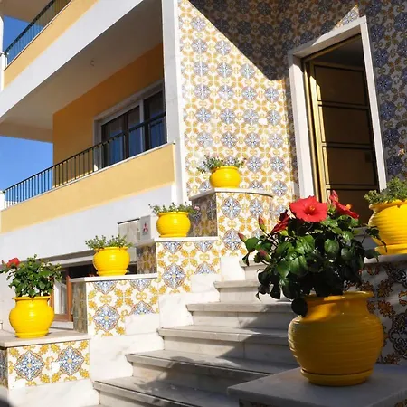 בית הארחה Casa Amarela Belem 2*