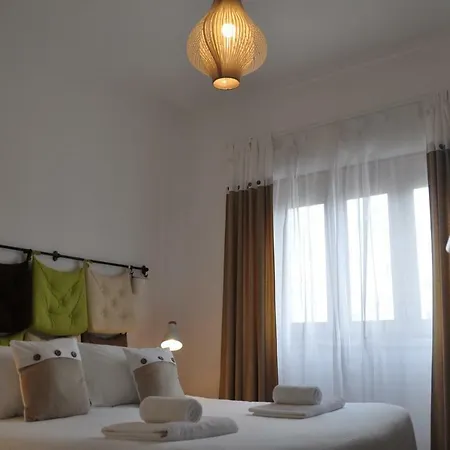 בית הארחה Casa Amarela Belem 2*