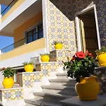 בית הארחה Casa Amarela Belem 2*