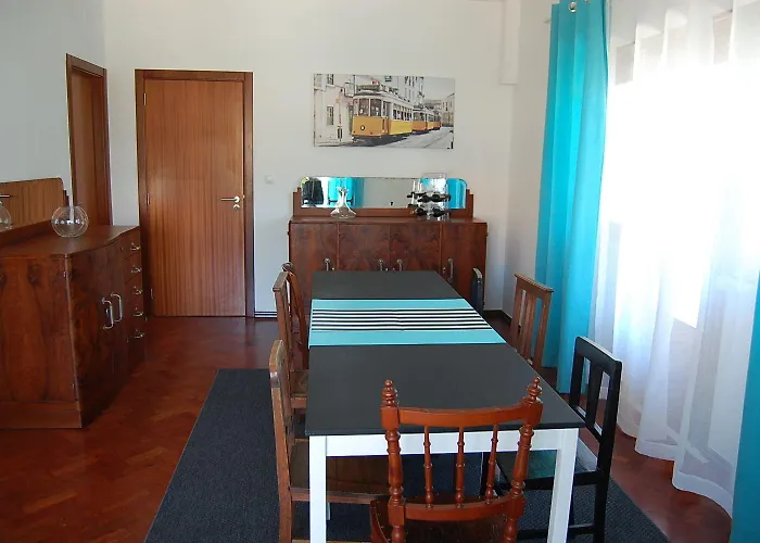 Casa Amarela Belém 2*