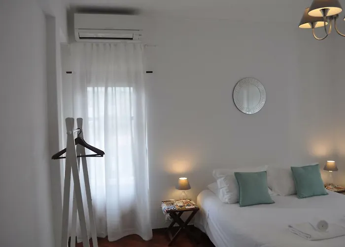 Pensión Casa Amarela Belém 2*